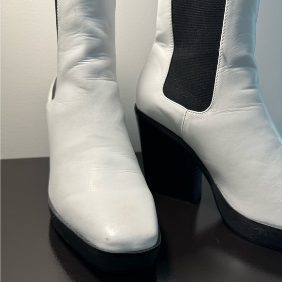 Lemon Drop Ankle Boots - Picture 4 of 14